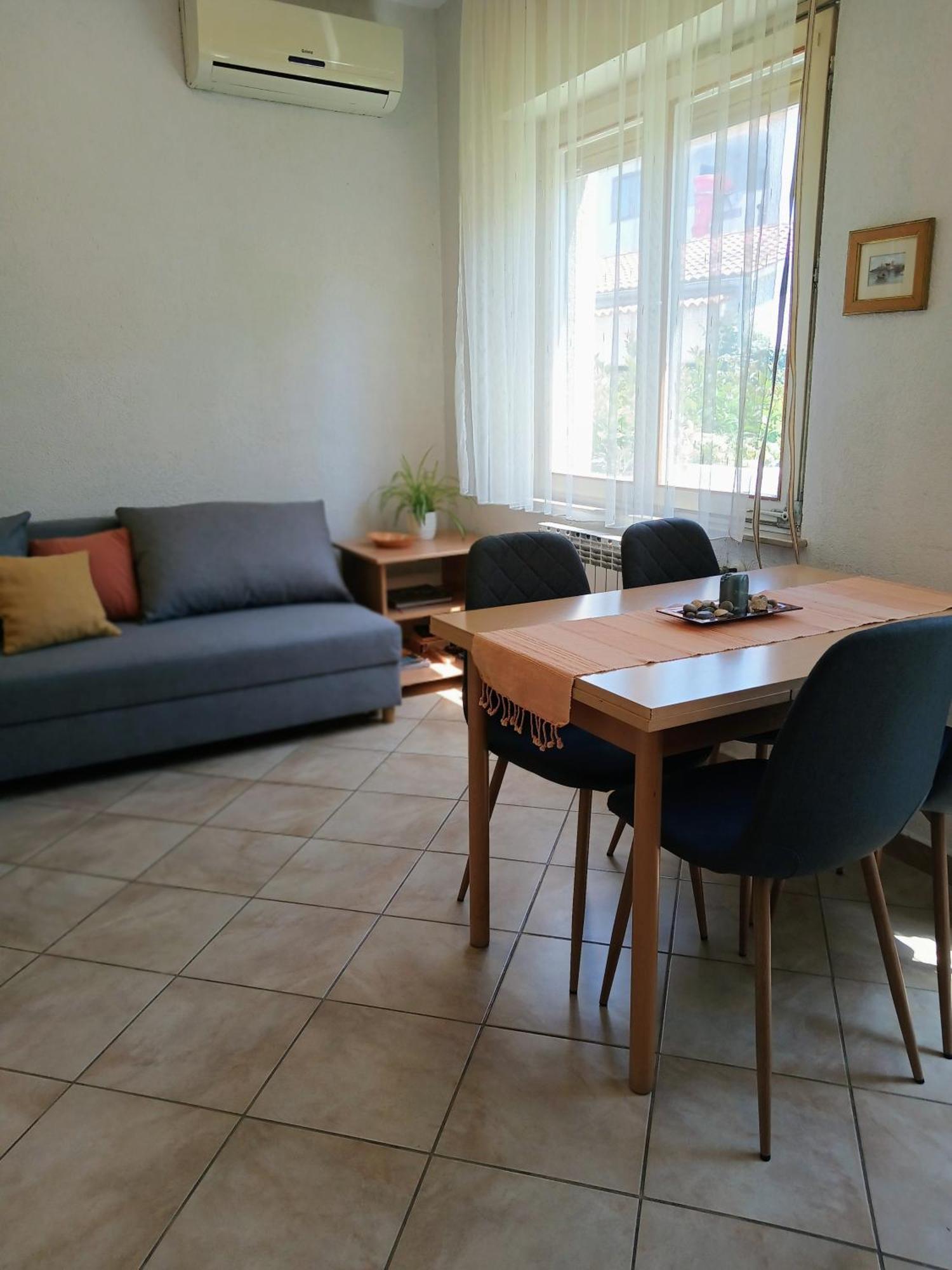 Apartments Jadranka Ivana พูลา ภายนอก รูปภาพ