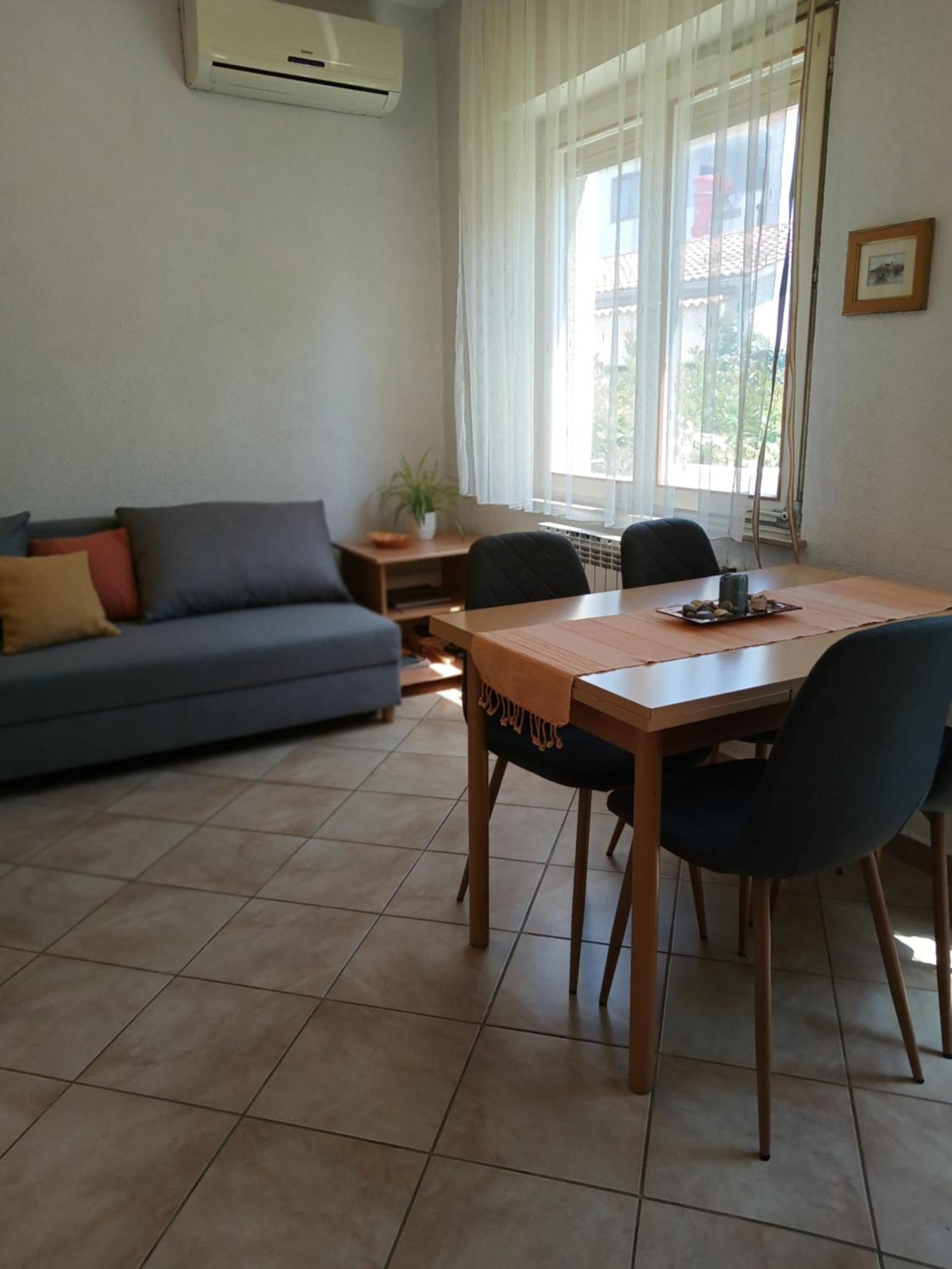 Apartments Jadranka Ivana พูลา ภายนอก รูปภาพ